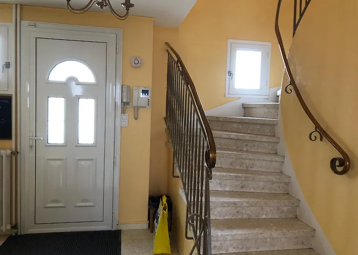 Villa La Libellule 160 M2 Avec 5 Chambres 2 Sdb 2 Wc Grand Jardin De 1200M2 Et Parking Prive