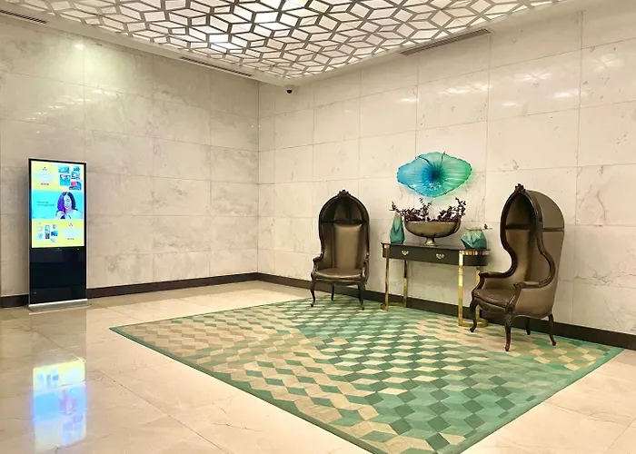 Elegant Condo Beside Venice Grand Canal #vlra23j
