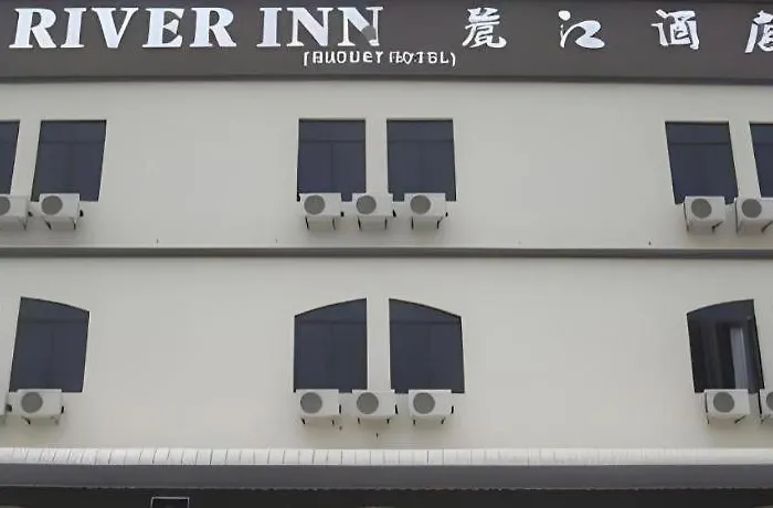 Oyo 301 River Inn Hotel