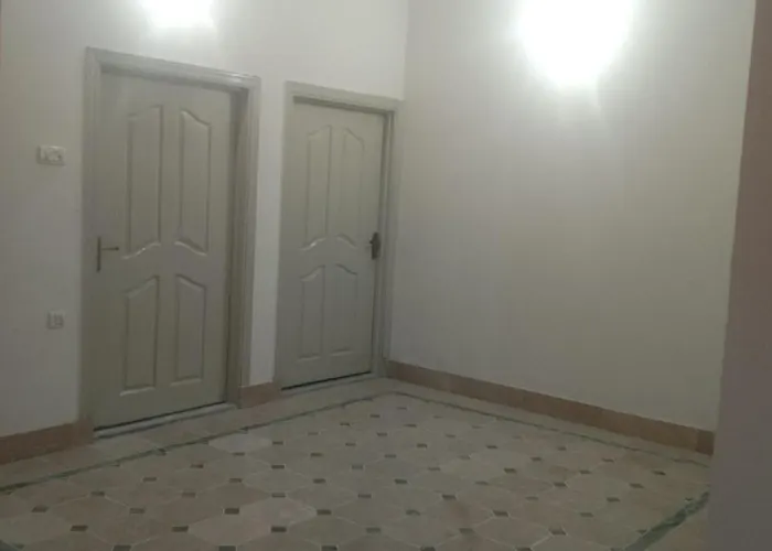Gujrat Hotel