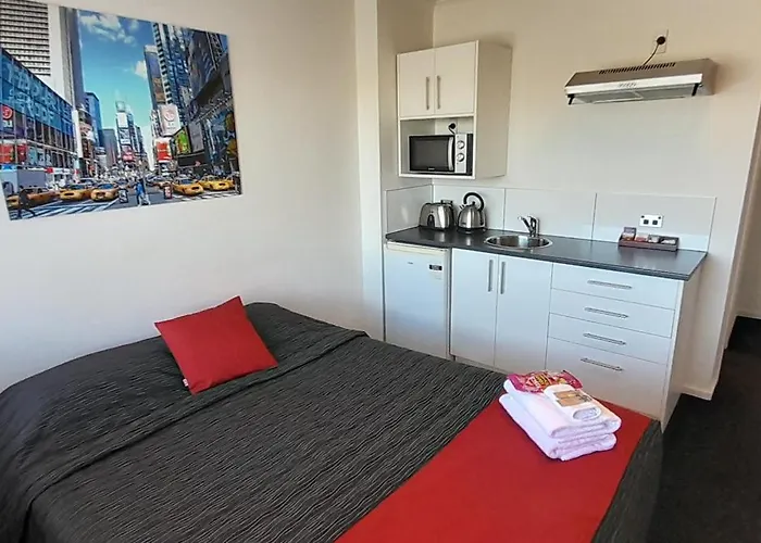 The Hibernian Studio Apartments - 4 Latter Street