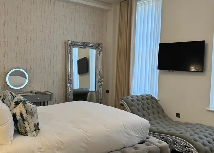 Philharmonic Hotel