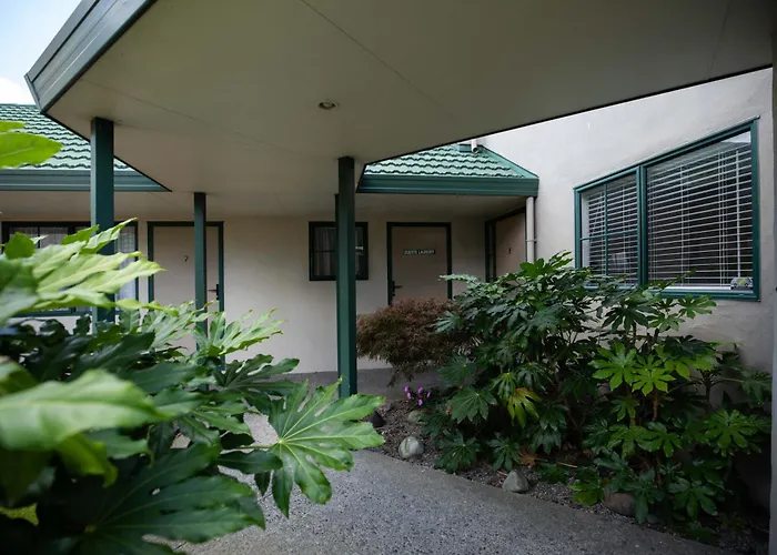 Camelot Motor Lodge And Conference Centre