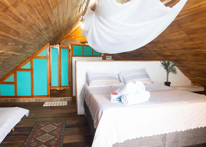 Hotel Calamari Baru