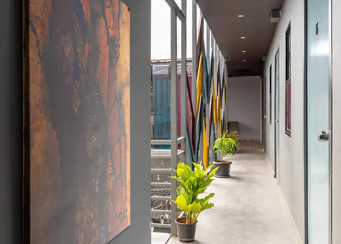 Coliwo Trois Hostel - Kharadi