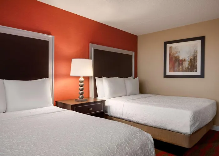 Doubletree By Hilton New York-Laguardia