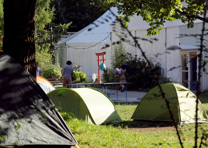 THE TENT - Youth Only - Buchung leider nur bis 30 Jahre möglich!