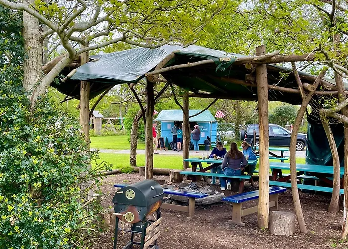 Hungry Hill Lodge