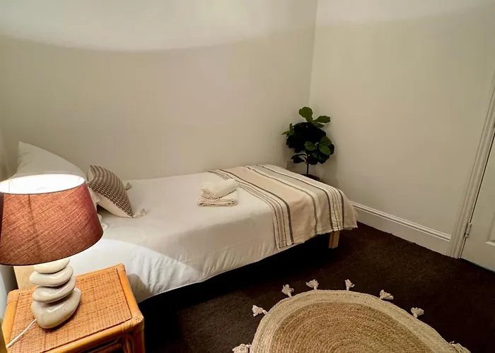 Single Bedroom In Birmingham Near City Center