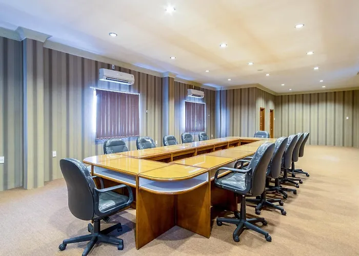 Capital O 293 Mutiara Hijau Suites Syariah