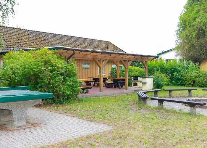 Hostel Waldhaus Am Ferienpark Gruppenhaus