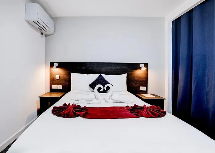 Oyo The Chiltern Hotel