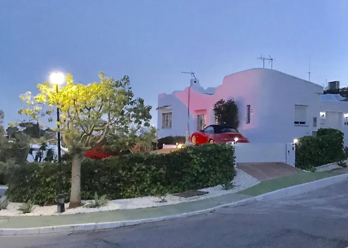 Amazing & Luxurious Golf,Sea,Lake,Mountain View Villa In Puerto Banus