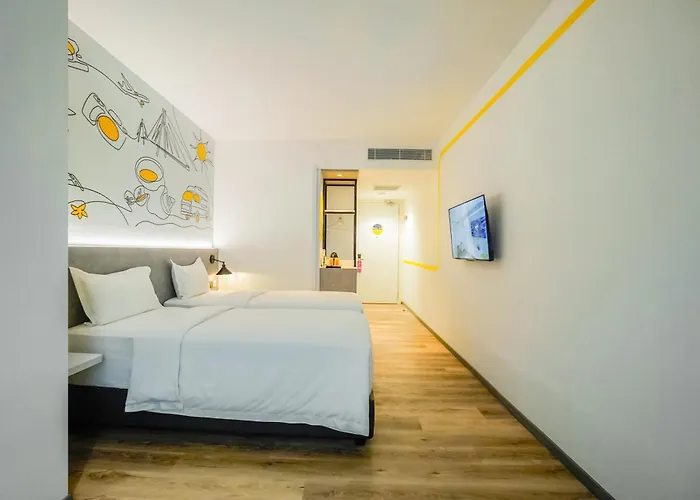 Yello Hotel Harbour Bay