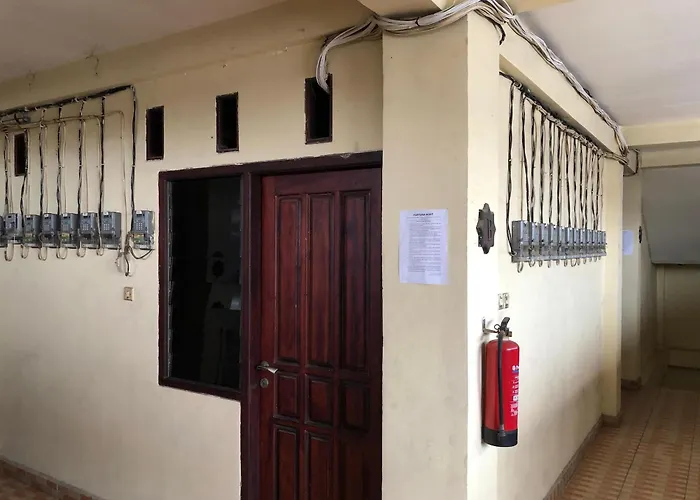 Hotel O Homestay Bu Sun Syariahneartaman Rekreasi & Pemandian Taman Suruh