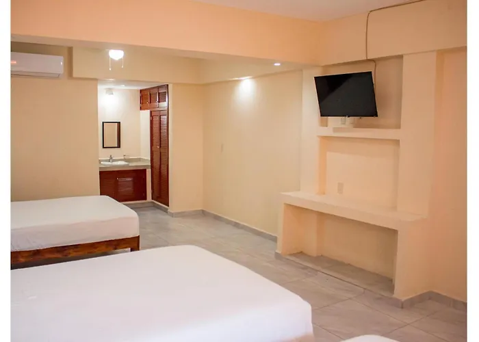 Oyo Hotel La Playa