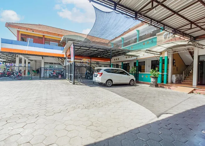 Hotel O Central Madiun Near Stasiun Kota Madiun