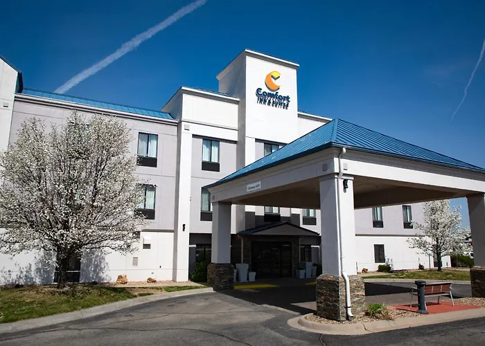 Comfort Inn & Suites Hutchinson