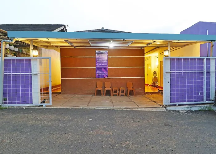 Oyo Life 91504 De Vila Ungu Syariah