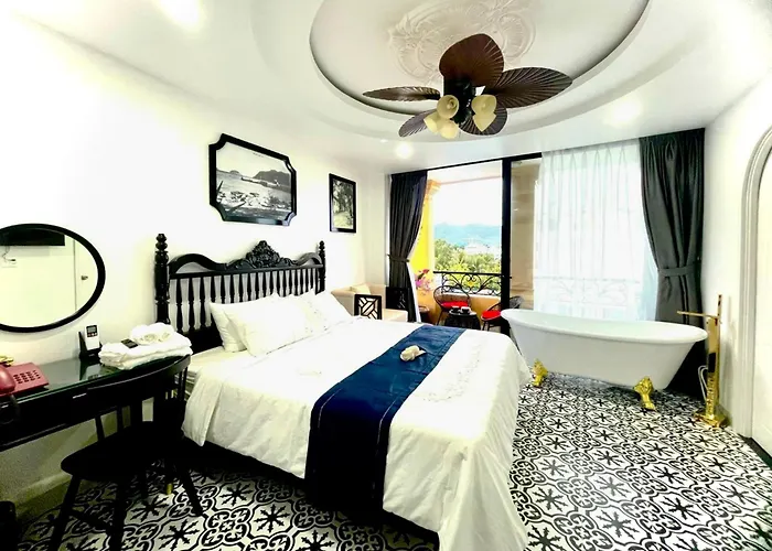 Nereus Hotel