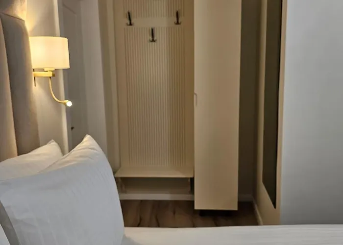 Hotel Queen
