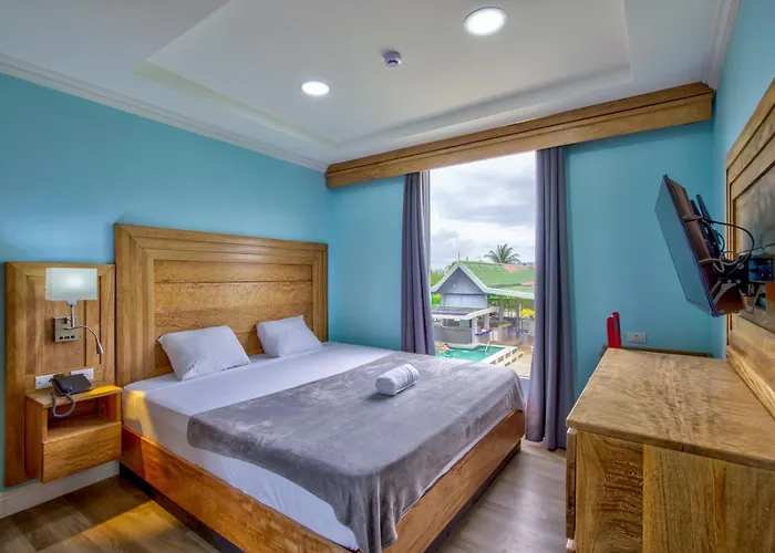 Airport Suites Hotel