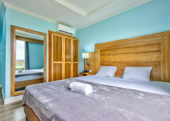 Airport Suites Hotel