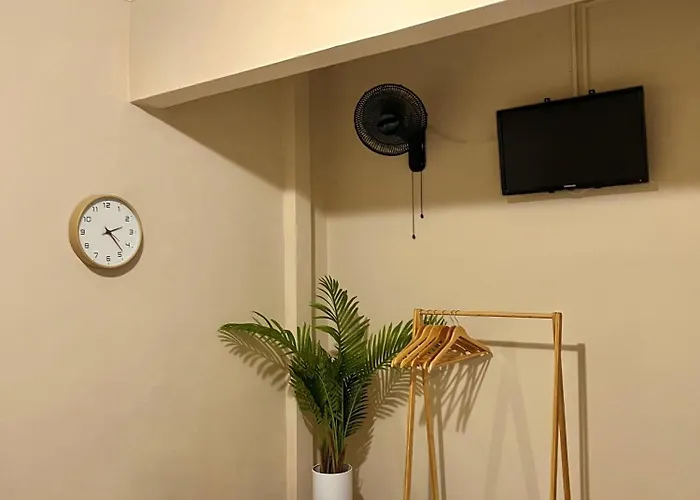 Gaudy'S Hostel