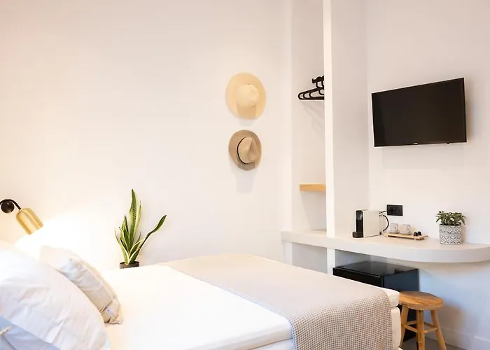 Eleana Hotel