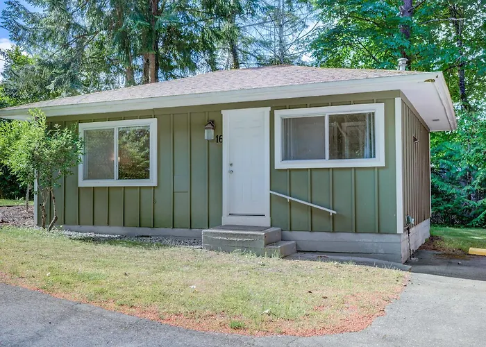 Malahat Bungalows Motel