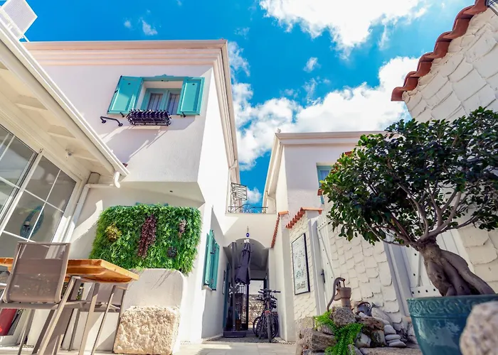 Sigacik Gardenya Buti̇k Otel