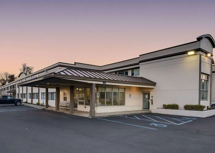 Days Inn By Wyndham Albany Suny