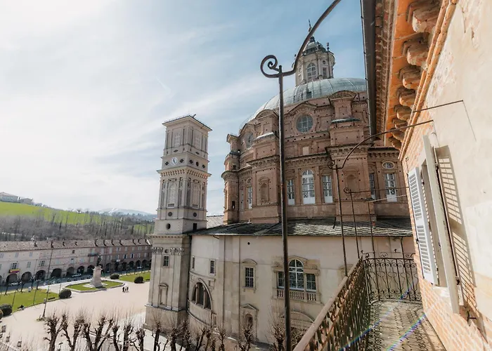 Casa Regina Montis Regalis