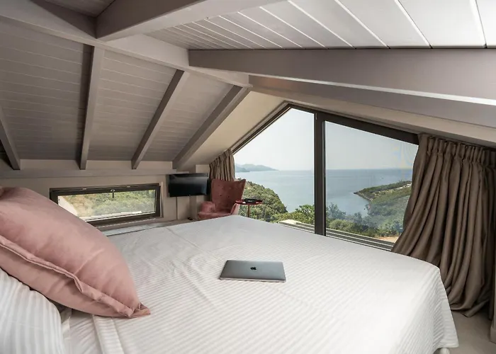 Ilvy Suites Sivota