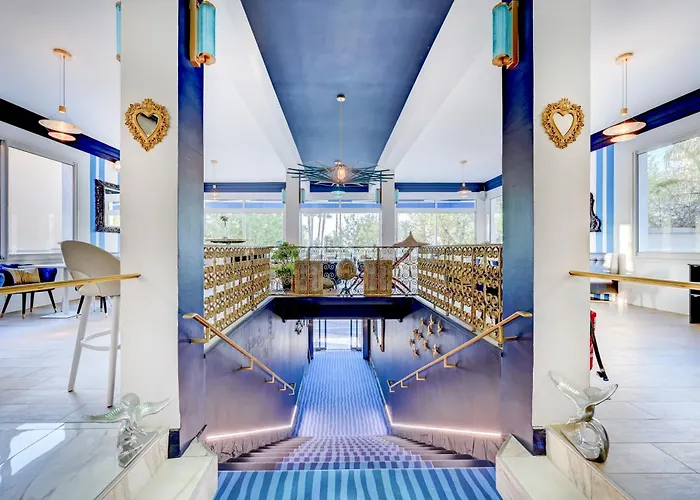Hotel Espadon Bleu