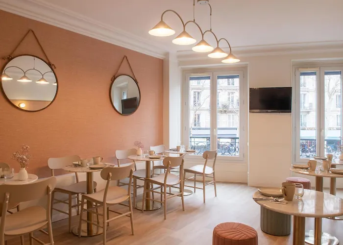 Hotel Prony Monceau Parijs