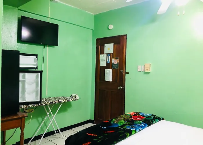 Chaleanor Hotel