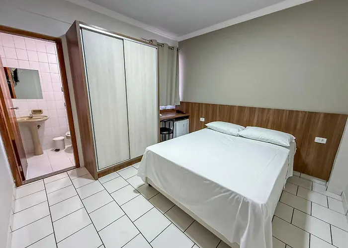 Hotel Parati Arapongas