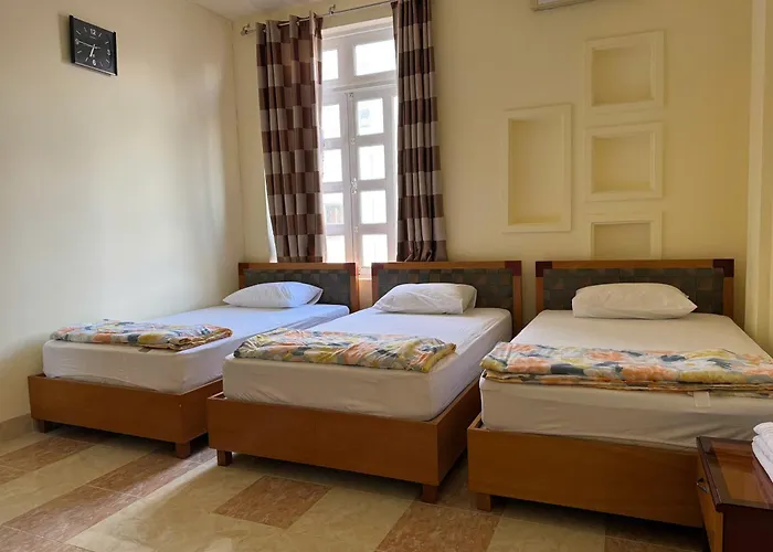 Ho Phong Hotel
