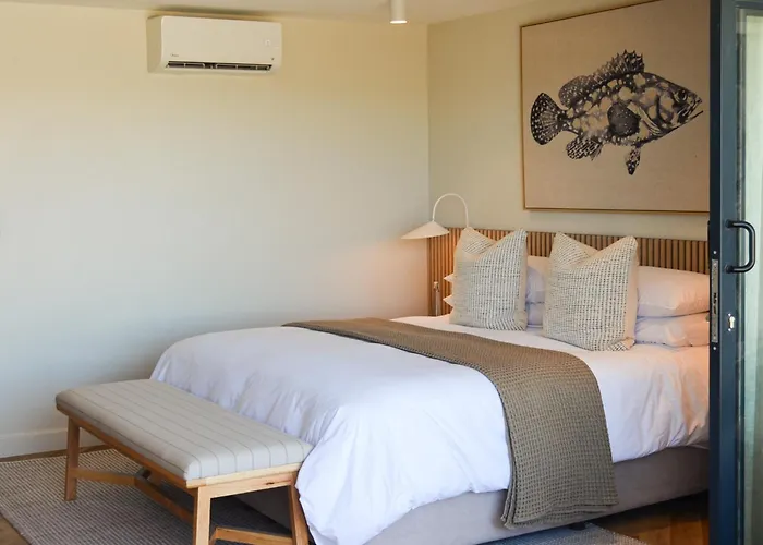 Abalone Hotel & Villas