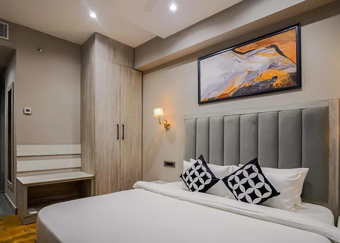 Clubhouse Hotel By Checkin Chandigarh Mohali