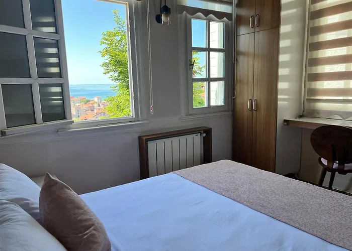 Demiröz Konak Otel
