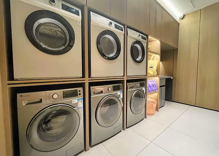 Wenzhou City Center All-Day Hotel First Bridge Branch Adjacent To Wuma Street, Zhongshan Park, Jiangxinyu, Gym, Laundry Service, Free Breakfast, Coffee, Afternoon Tea, Daily Necessities, Full Wireless Coverage, Tourist Attractions, Food And Specialty