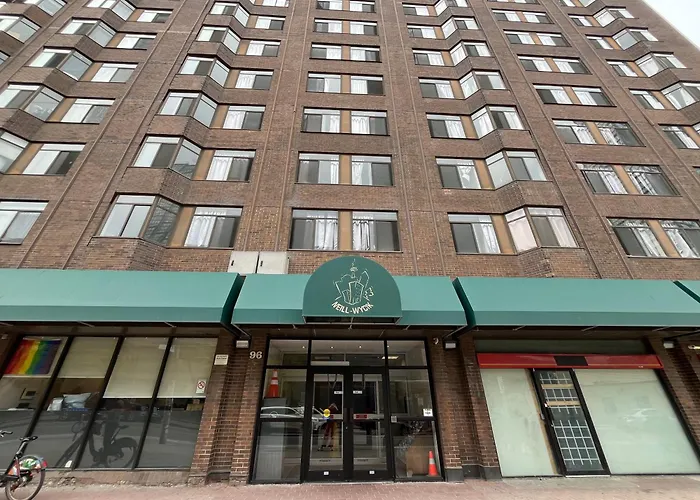 Neill Wycik Hostel