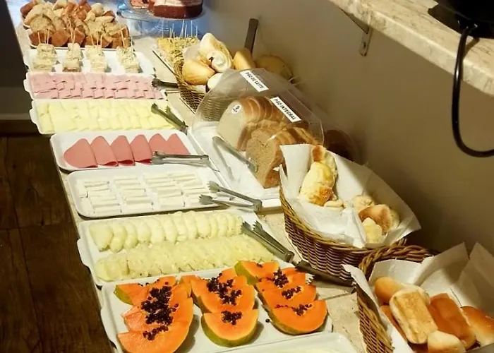 Barlos Hotel