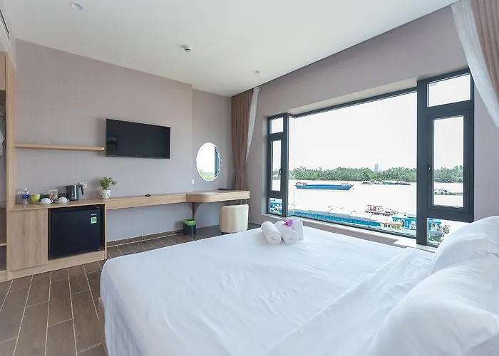 Bamboo Riverside Boutique Hotel