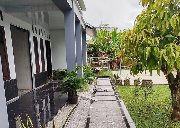 Reddoorz At Mbak Tinem Near Bandara Lubuk Linggau