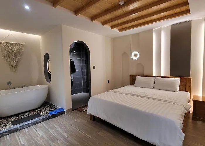 Rumi Hotel