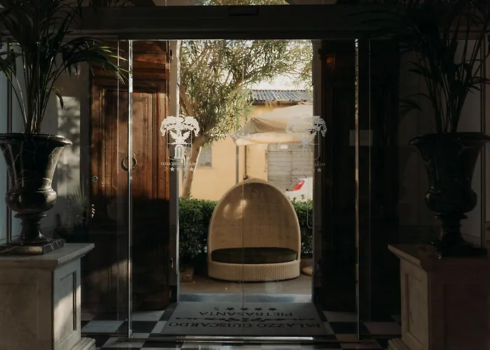 Hotel Palazzo Guiscardo Pietrasanta
