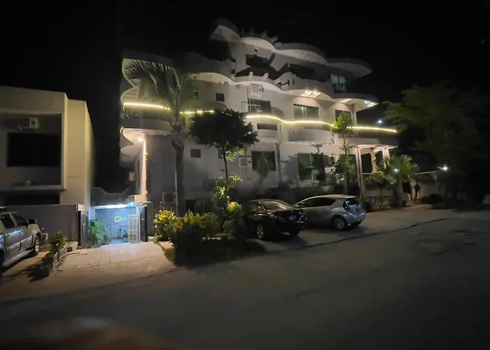 Midways Guest House And Hotels